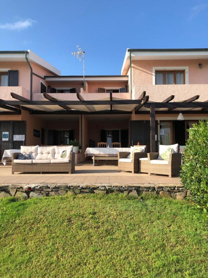 Amaremare B&B Stintino Bagian luar foto