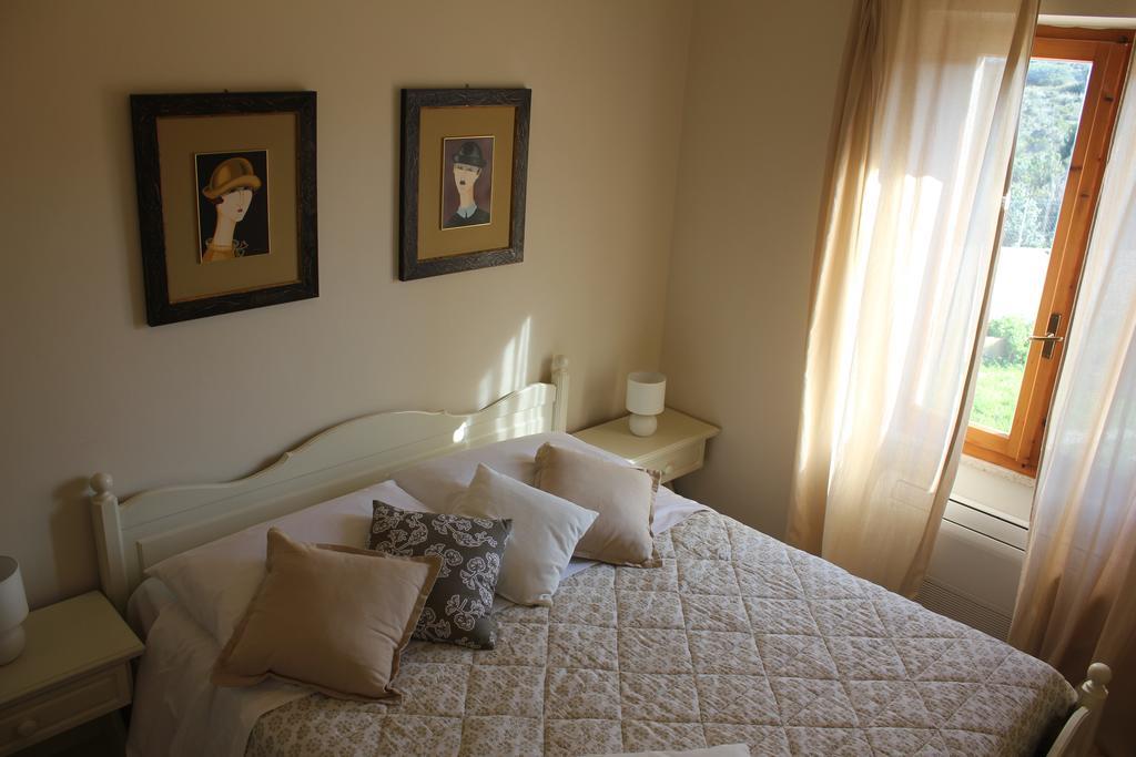 Amaremare B&B Stintino Ruang foto