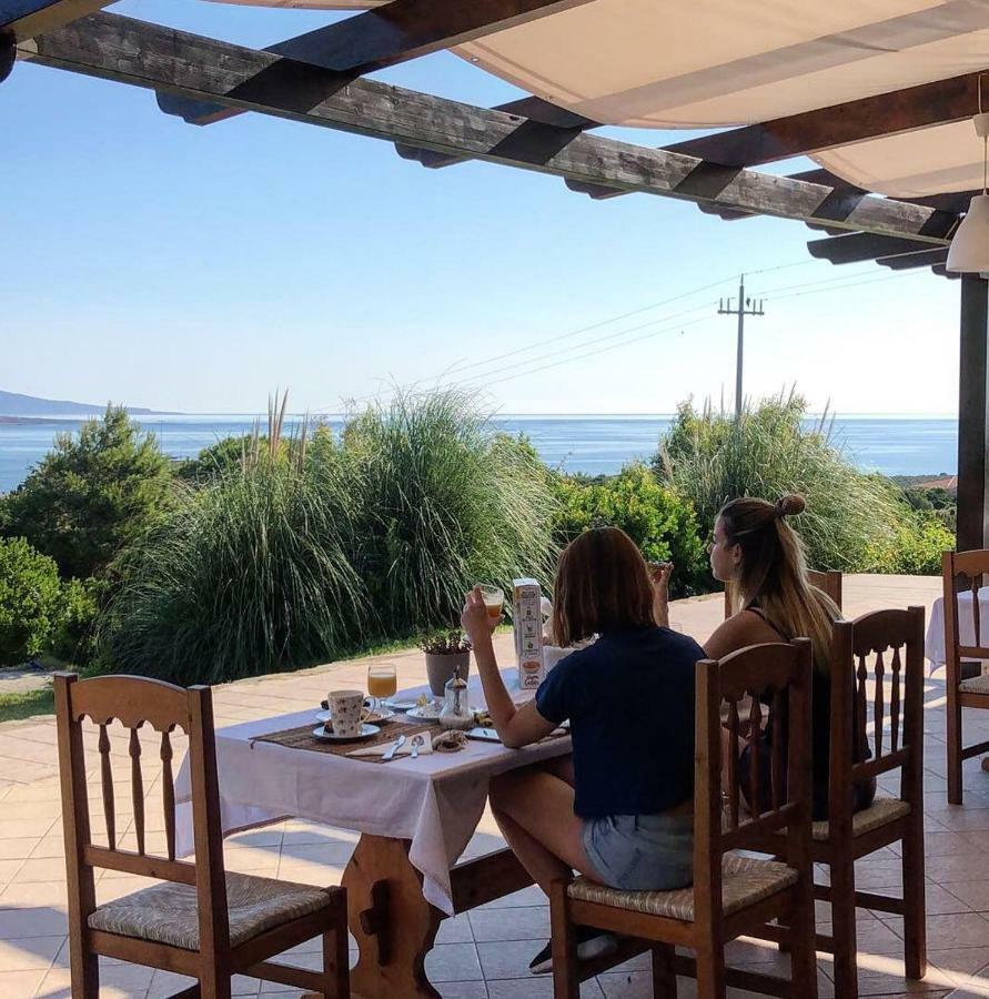 Amaremare B&B Stintino Bagian luar foto